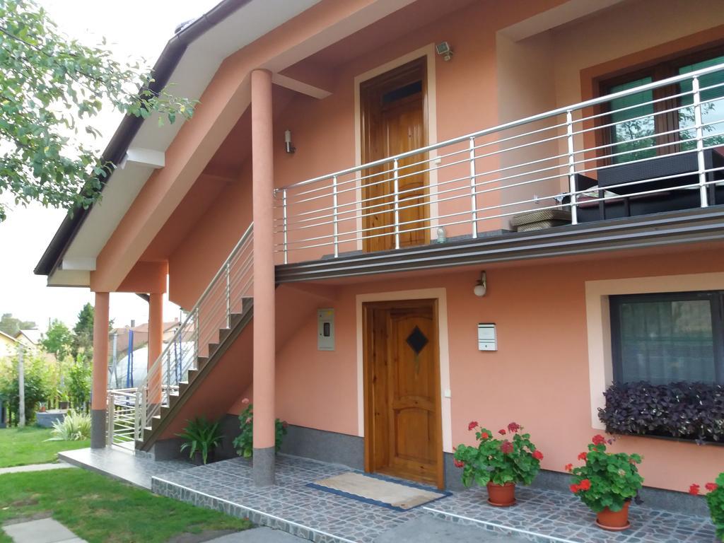 Guest House Ahmo Halilcevic Dubrave Gornje Exterior foto
